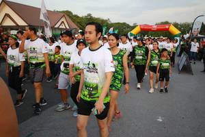 BIB: 
                            <button type="button" onclick="openModal(3530954)" class="btn btn-primary btn-sm float-right btn-popup" data-toggle="modal" data-target=".modal-high-quality">
                        <i class="fas fa-shopping-cart"></i> Add to Cart
                    </button>
                                            <button type="button" onclick="isThisMe(3530954, true)" class="btn btn-success btn-sm float-right btn-popup btn-isme hidden" data-toggle="tooltip" data-placement="bottom" title="นี่คือรูปของคุณใช่ไหม คลิกที่นี่เพื่อเอาเข้าอัลบั้ม">
                        <i class="fas fa-plus"></i> Add to album
                    </button>
                    <button type="button" onclick="isThisMe(3530954, false)" class="btn btn-warning btn-sm float-right btn-popup btn-isnotme hidden">
                        <i class="fas fa-ban"></i> Remove from album
                    </button>